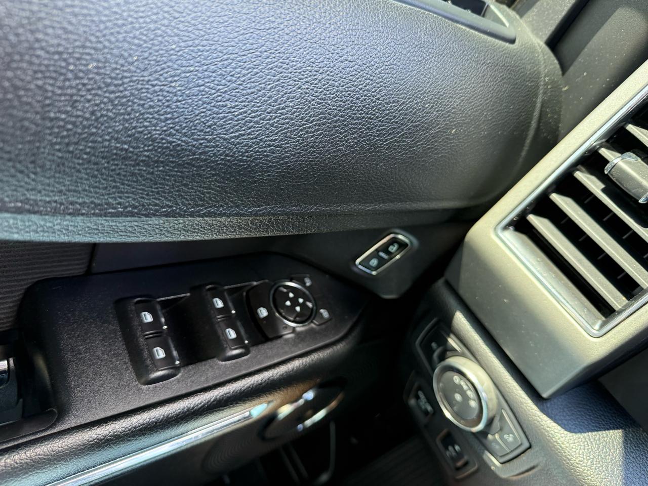 Ford Expedition XLT 4WD 2018