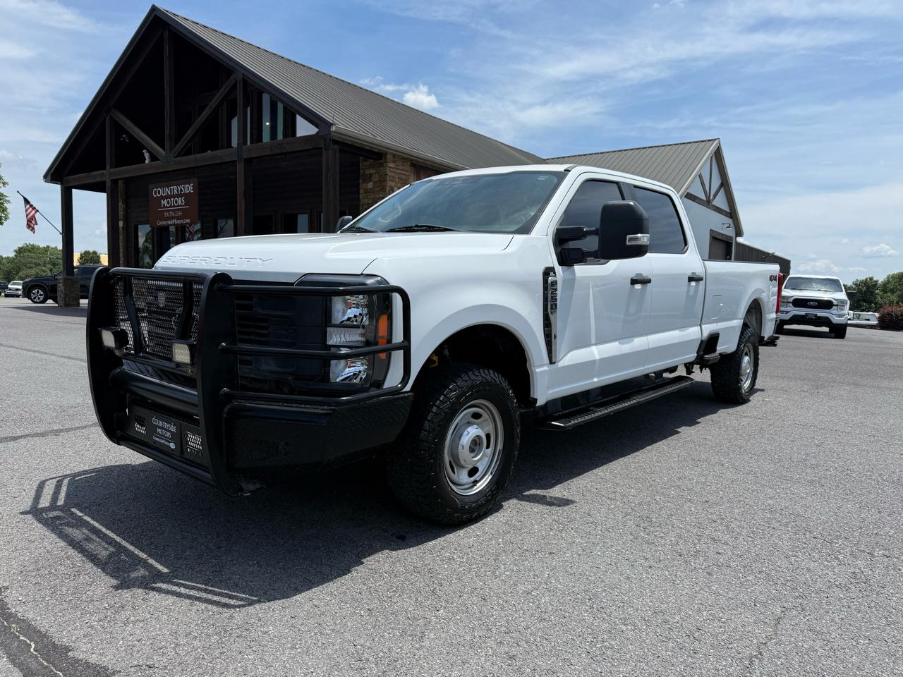 Ford F-250 SD XL Crew Cab 4WD 2023