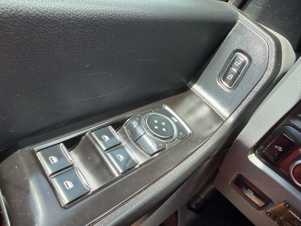 Ford F-250 SD XL Crew Cab 4WD 2023