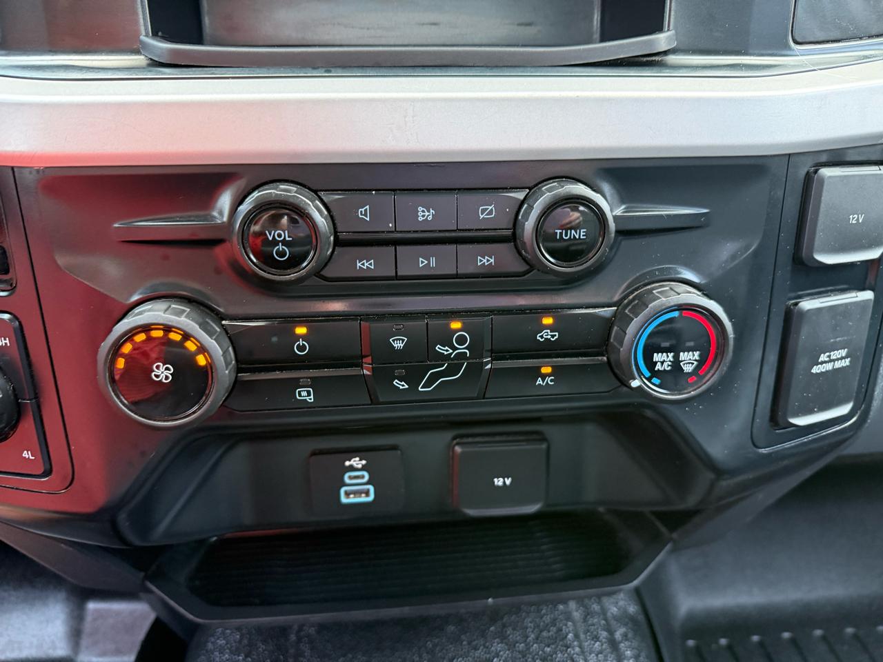 Ford F-250 SD XL Crew Cab 4WD 2023