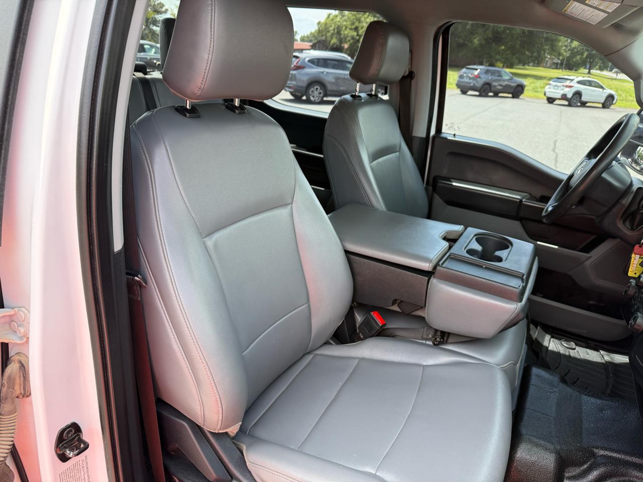 Ford F-250 SD XL Crew Cab 4WD 2023