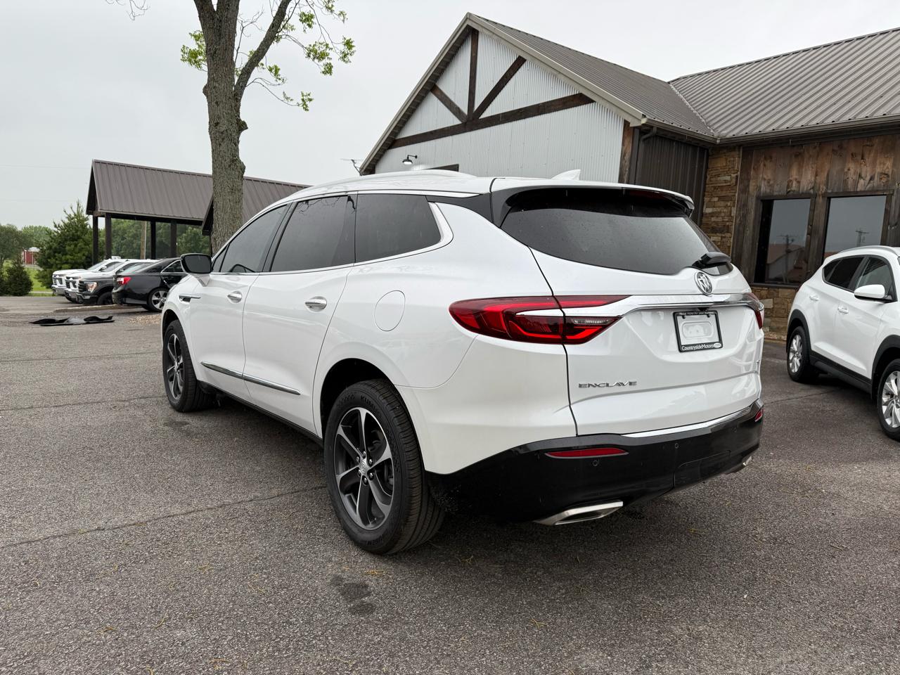 Buick Enclave Essence FWD 2021