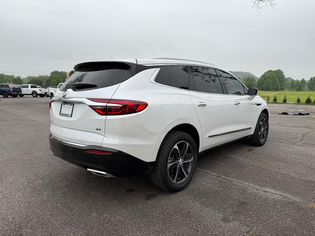 Buick Enclave Essence FWD 2021