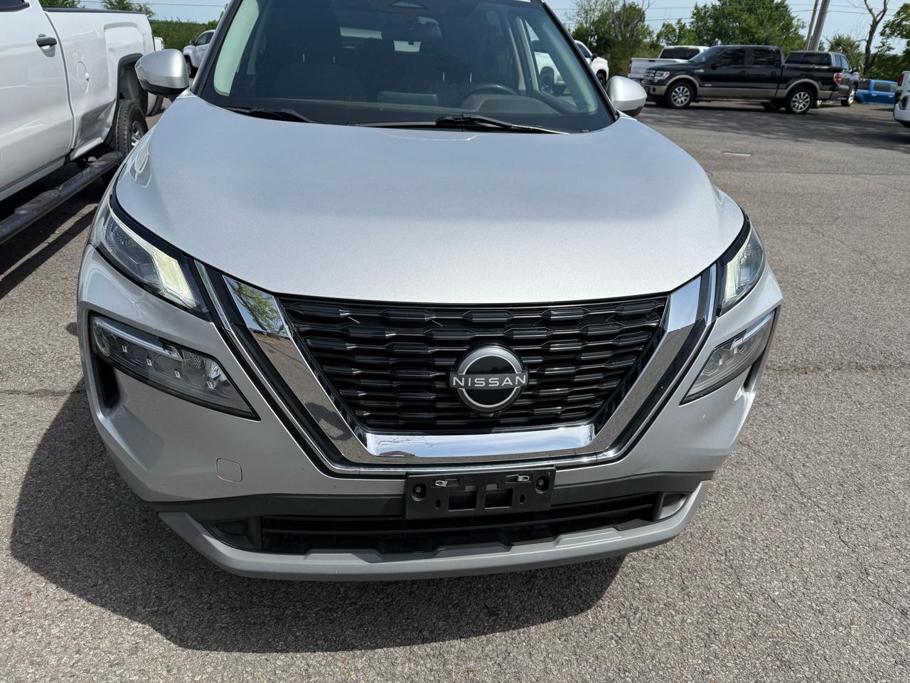 Nissan Rogue SV 2022