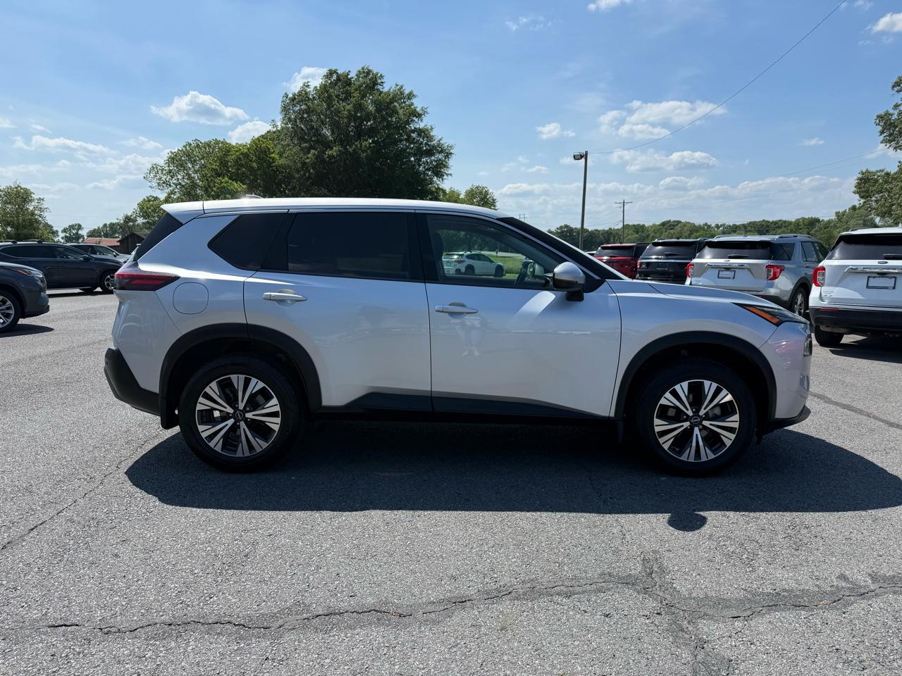 Nissan Rogue SV 2022