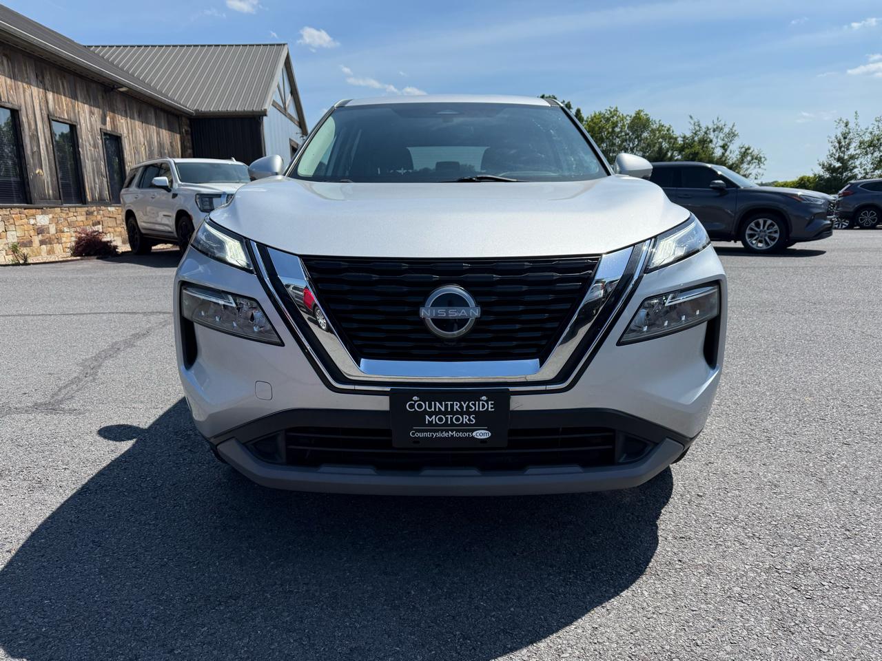 Nissan Rogue SV 2022