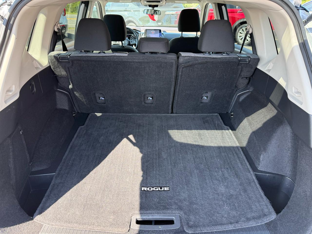 Nissan Rogue SV 2022