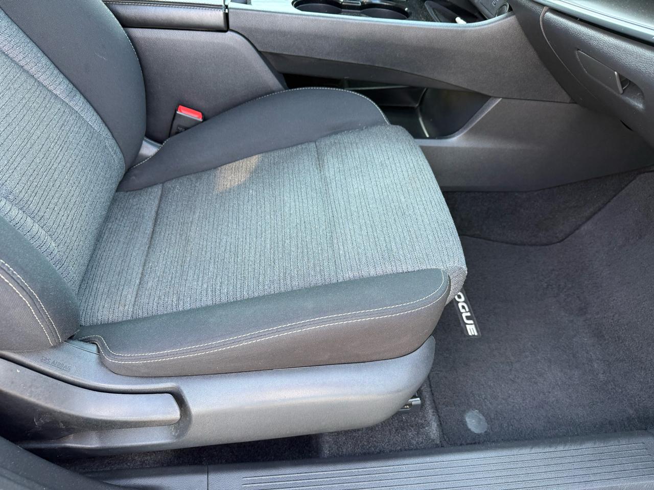 Nissan Rogue SV 2022