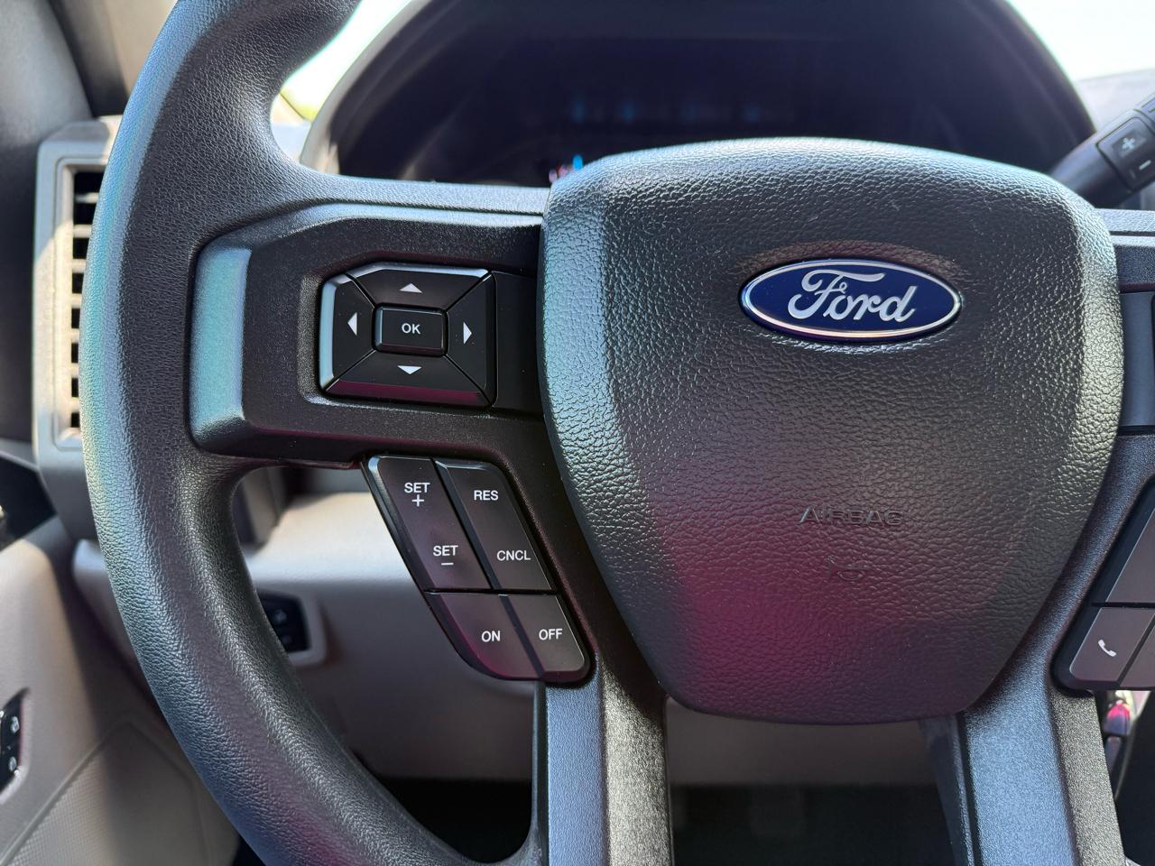 Ford F-250 SD XL Crew Cab 4WD 2022