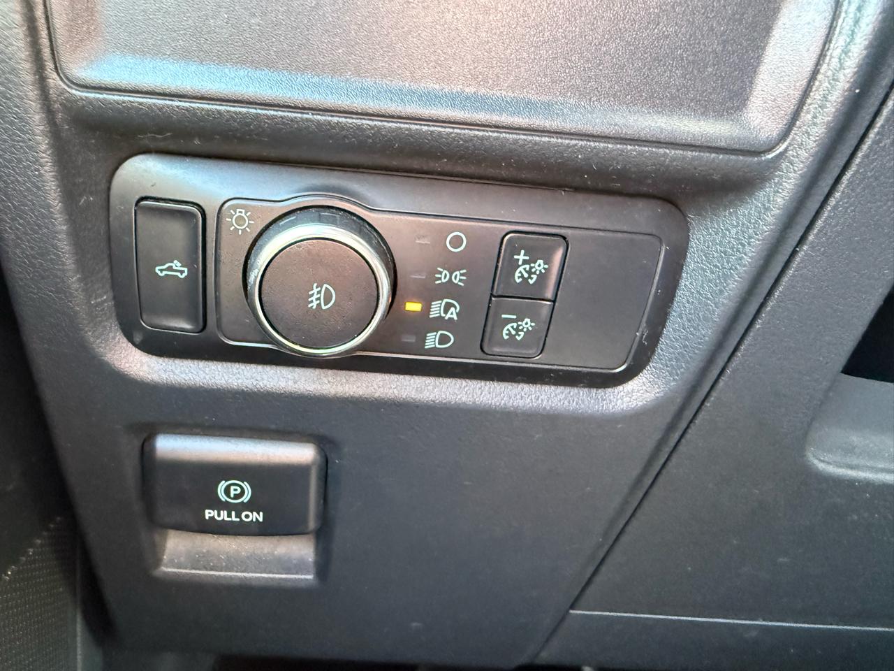 Ford F-150 XL SuperCrew 4WD 2021