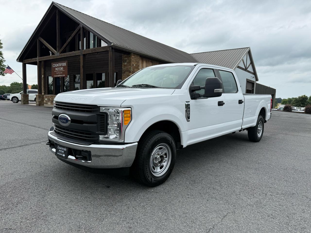 Ford F-250 SD XL Crew Cab Long Bed 2WD 2017