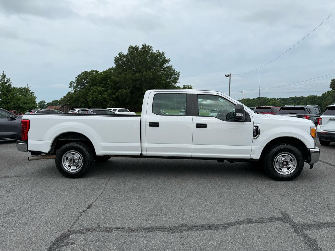 Ford F-250 SD XL Crew Cab Long Bed 2WD 2017