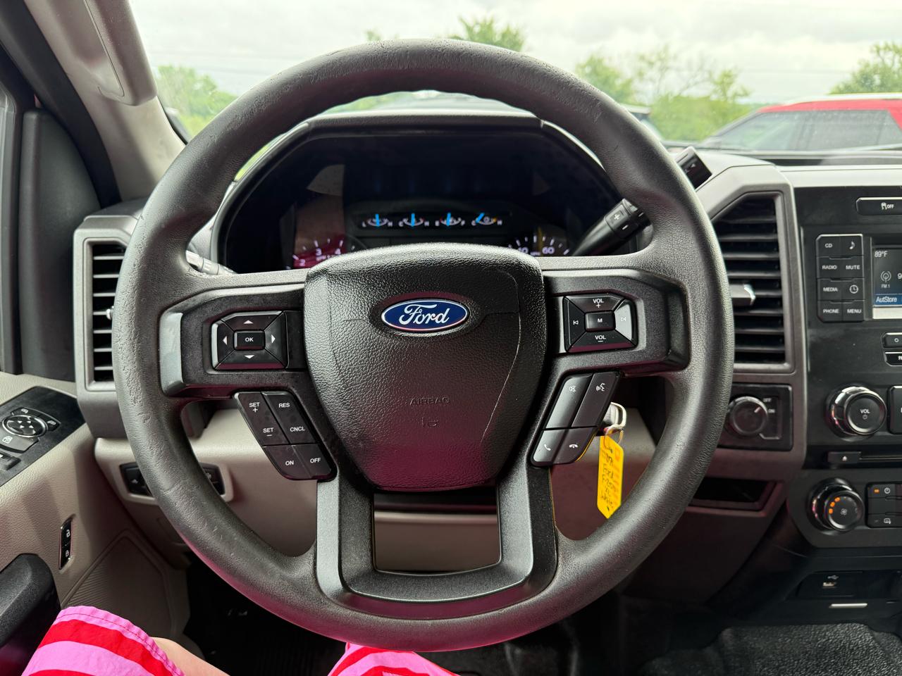 Ford F-250 SD XL Crew Cab Long Bed 2WD 2017