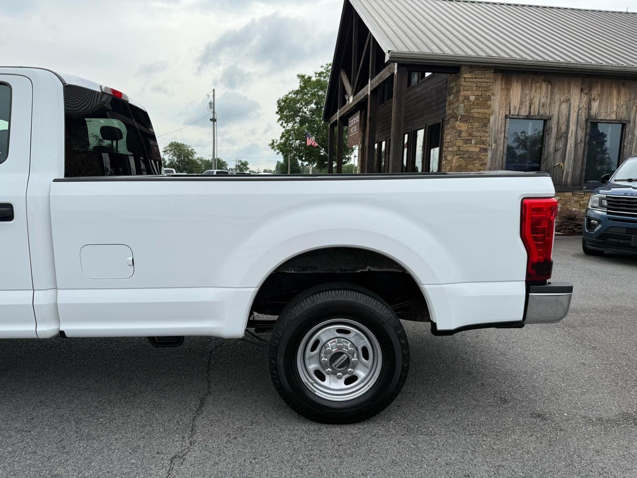 Ford F-250 SD XL Crew Cab Long Bed 2WD 2017