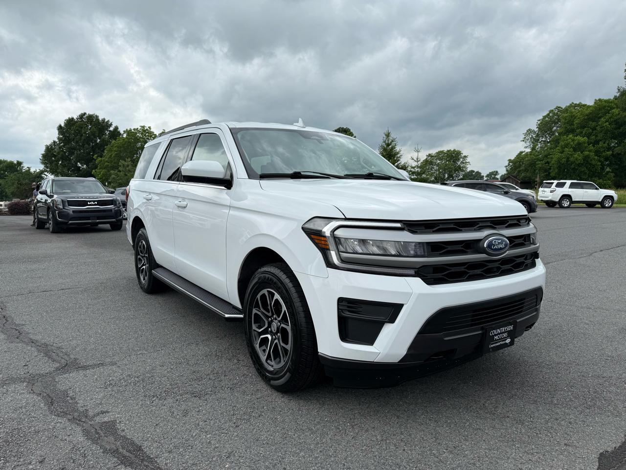 Ford Expedition XLT 4WD 2023