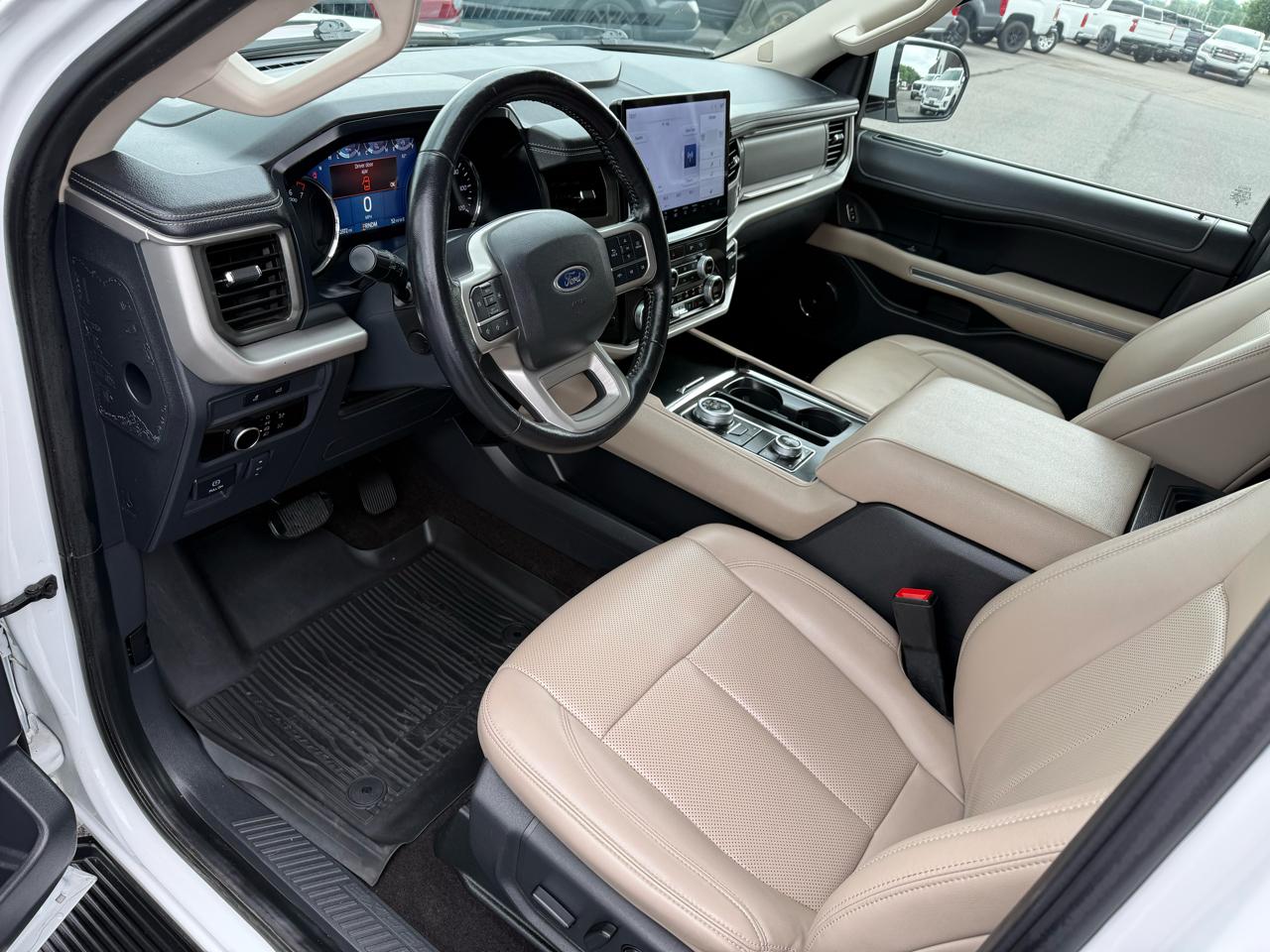 Ford Expedition XLT 4WD 2023