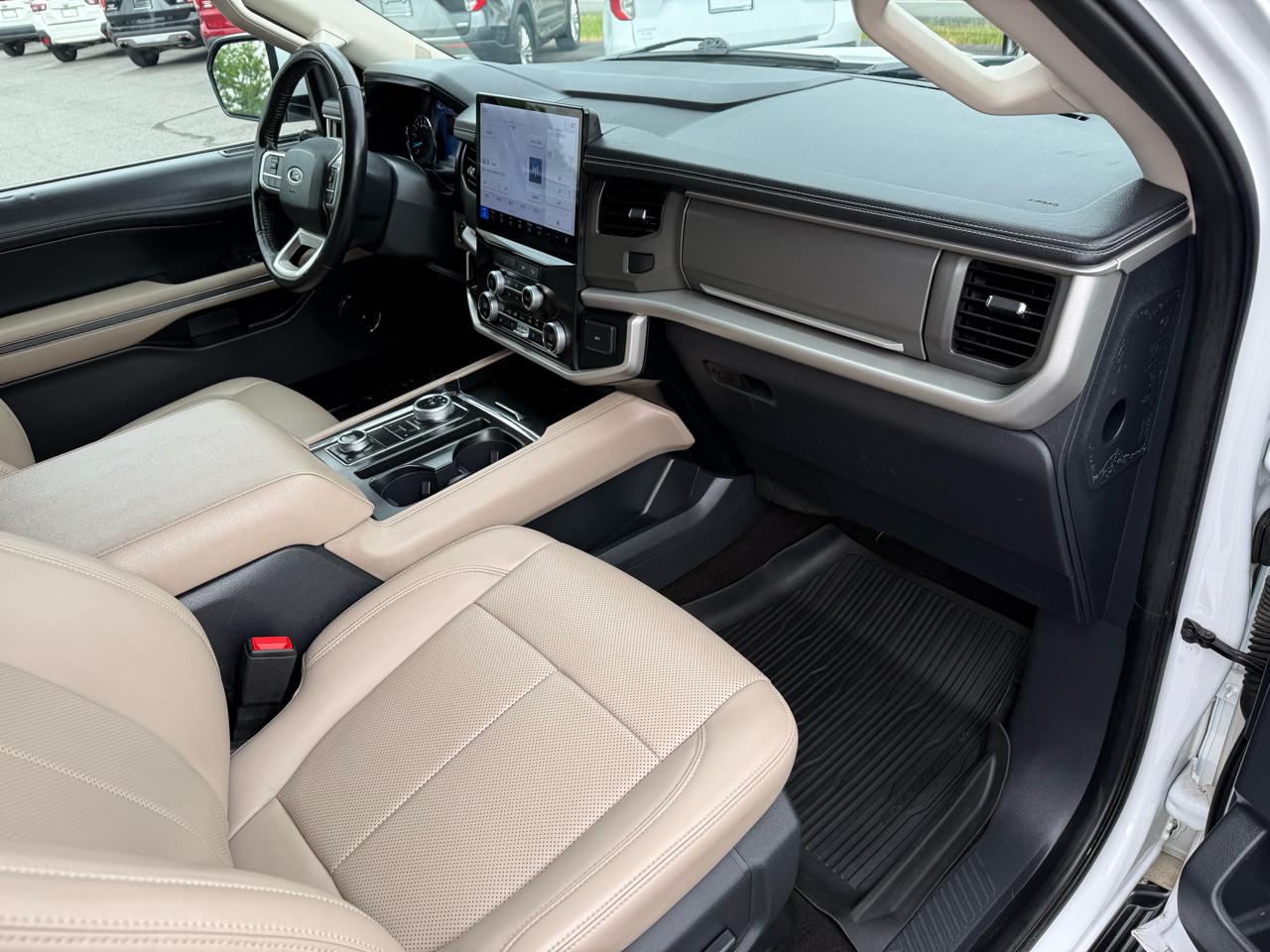 Ford Expedition XLT 4WD 2023