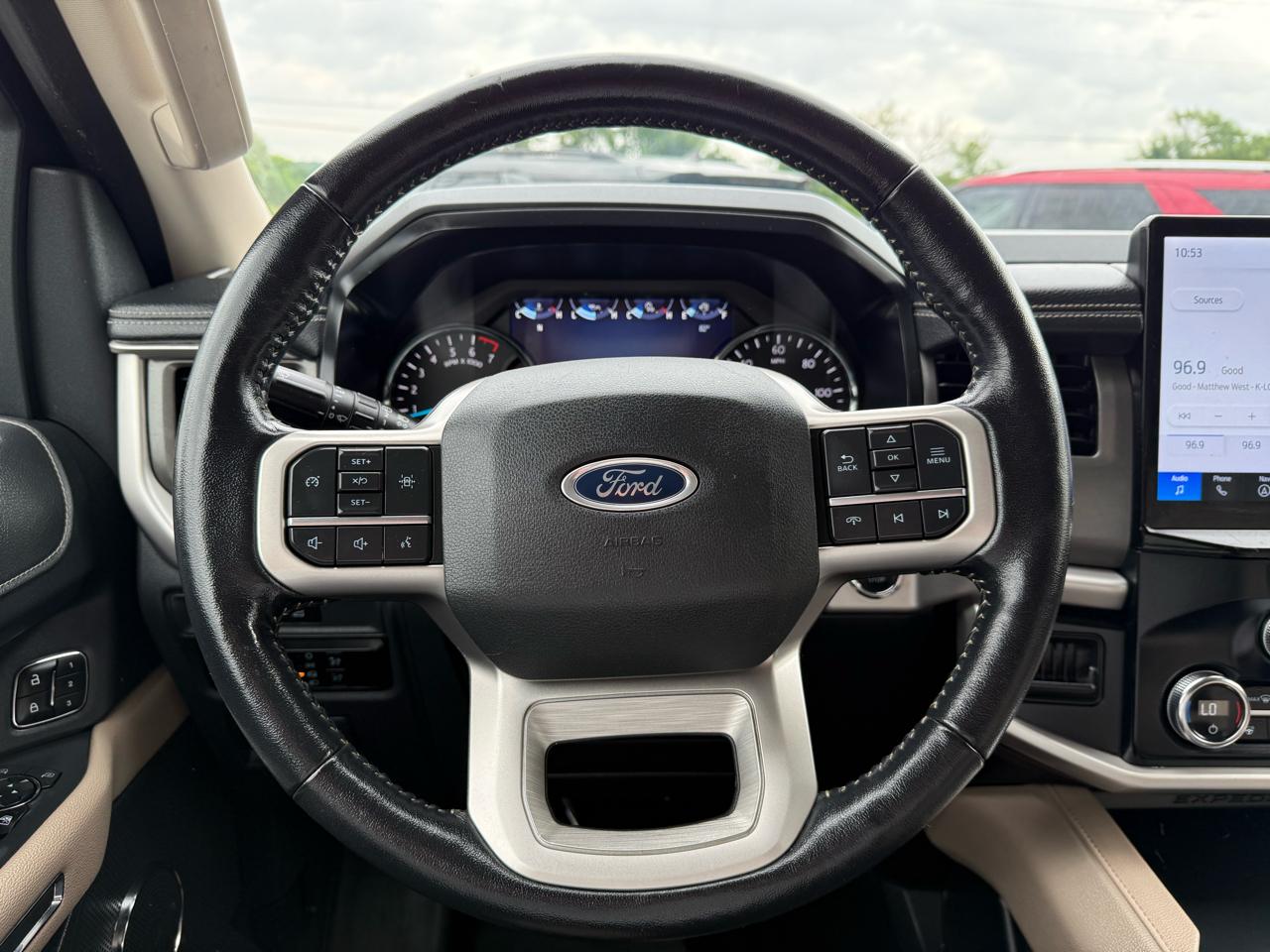 Ford Expedition XLT 4WD 2023