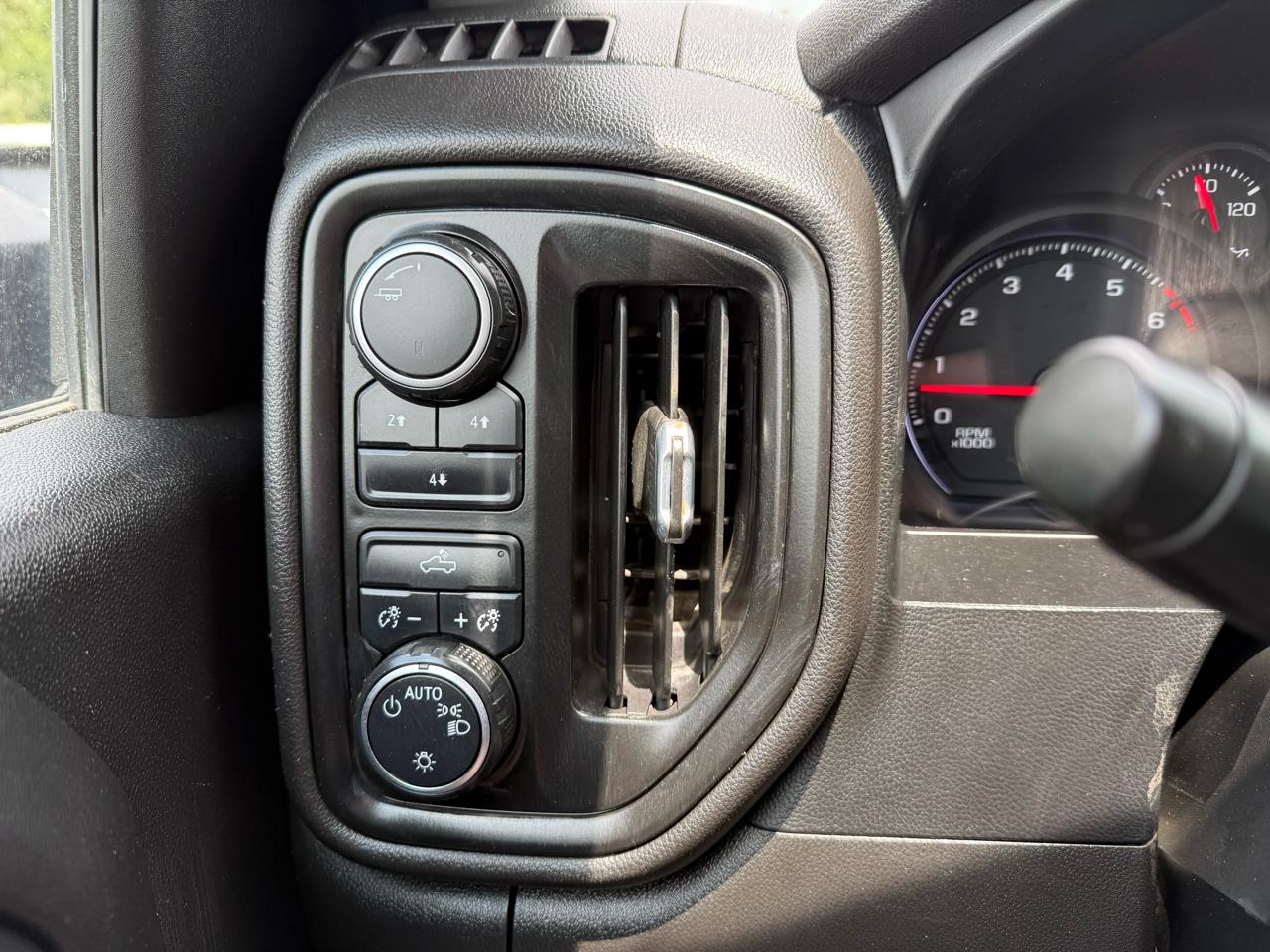 Chevrolet Silverado 2500HD Work Truck Double Cab 4WD 2022