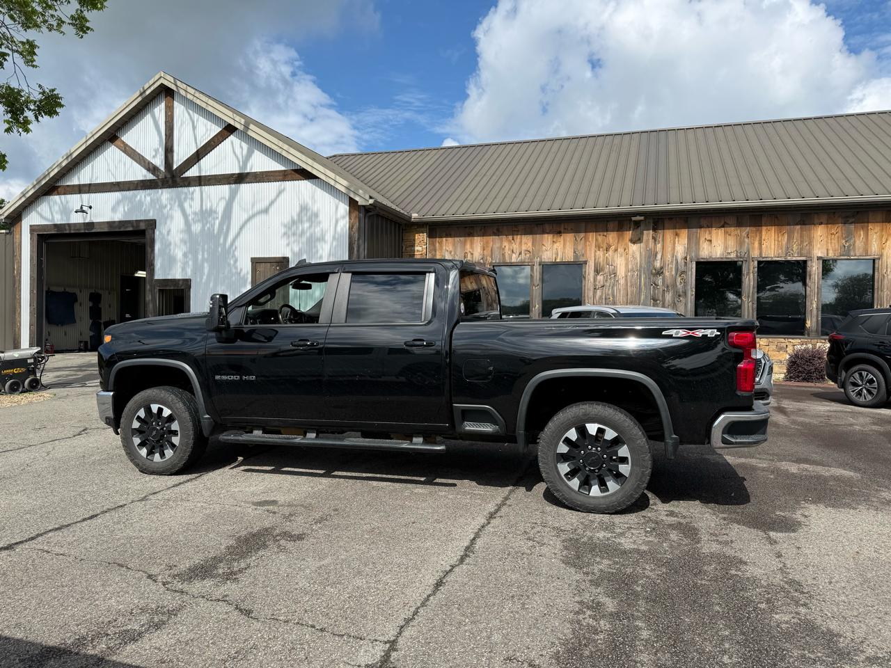 Chevrolet Silverado 2500HD LT Crew Cab 4WD 2020