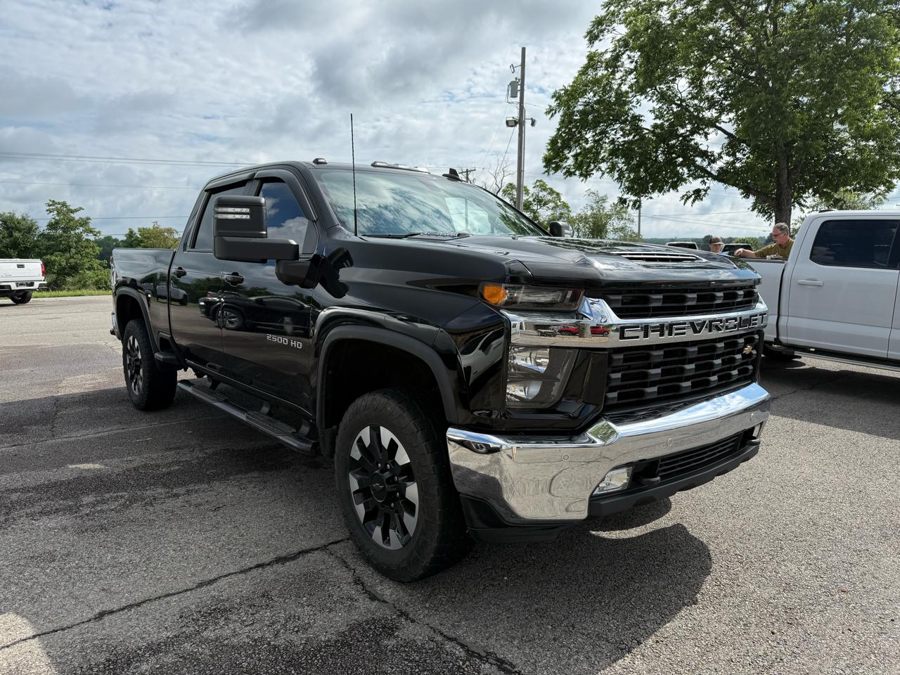 Chevrolet Silverado 2500HD LT Crew Cab 4WD 2020