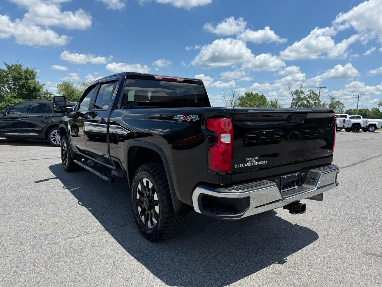 Chevrolet Silverado 2500HD LT Crew Cab 4WD 2020