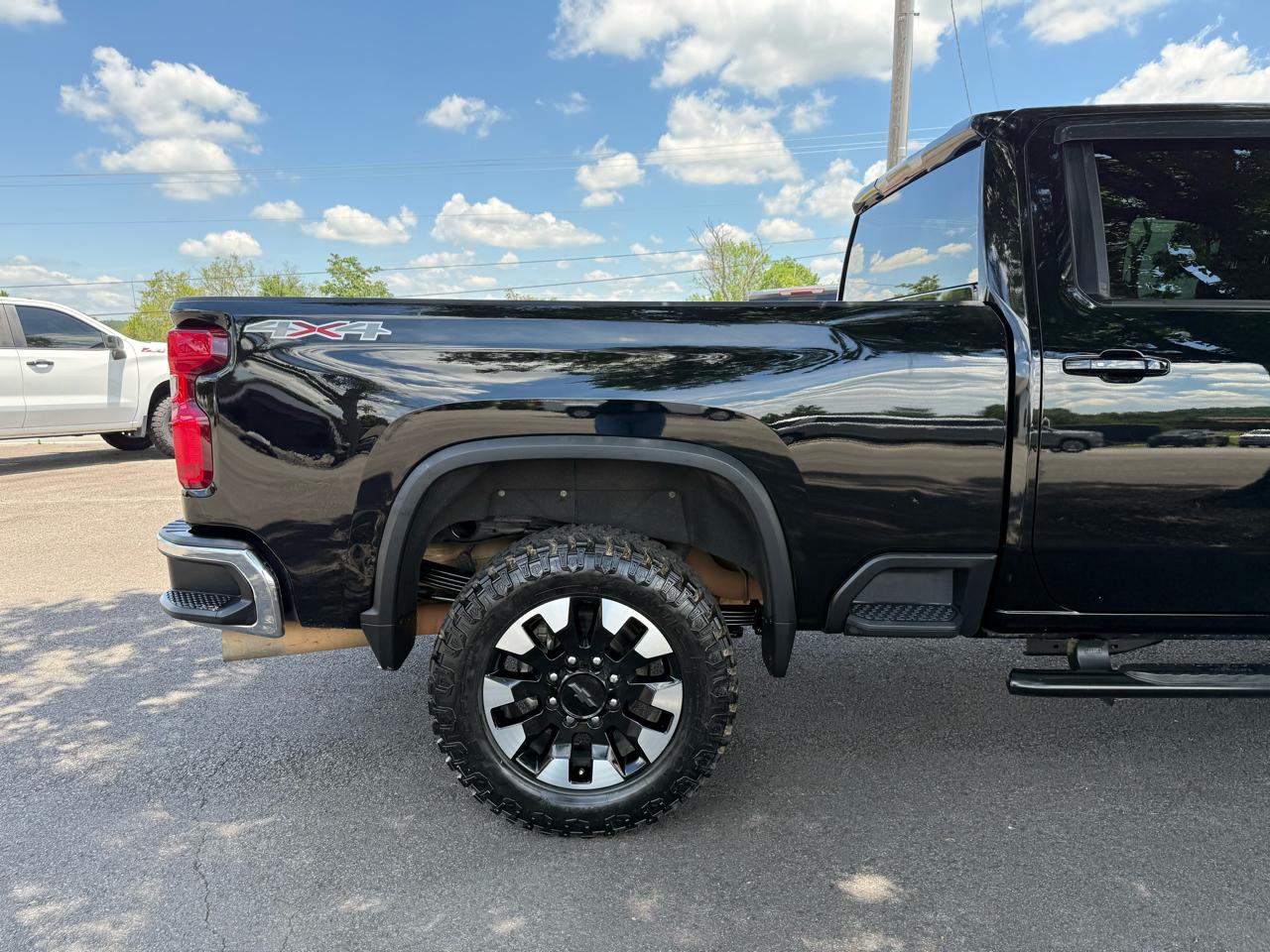 Chevrolet Silverado 2500HD LT Crew Cab 4WD 2020