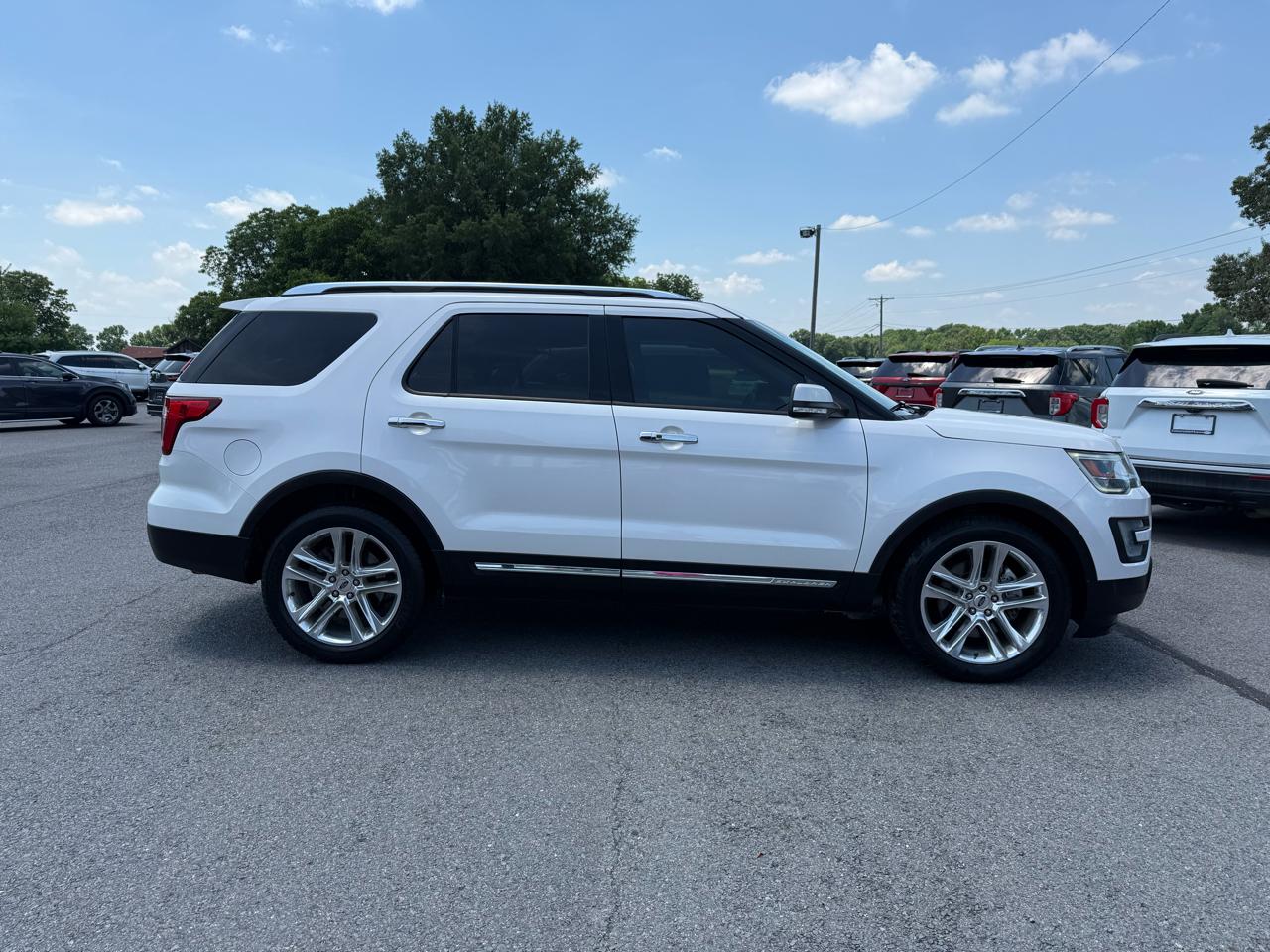 Ford Explorer Limited FWD 2017