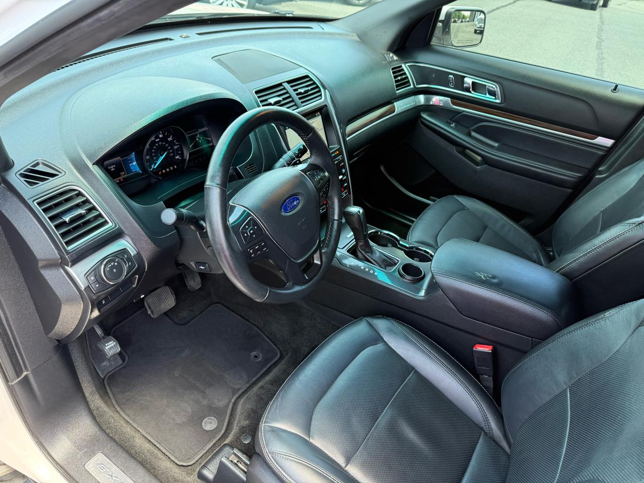 Ford Explorer Limited FWD 2017