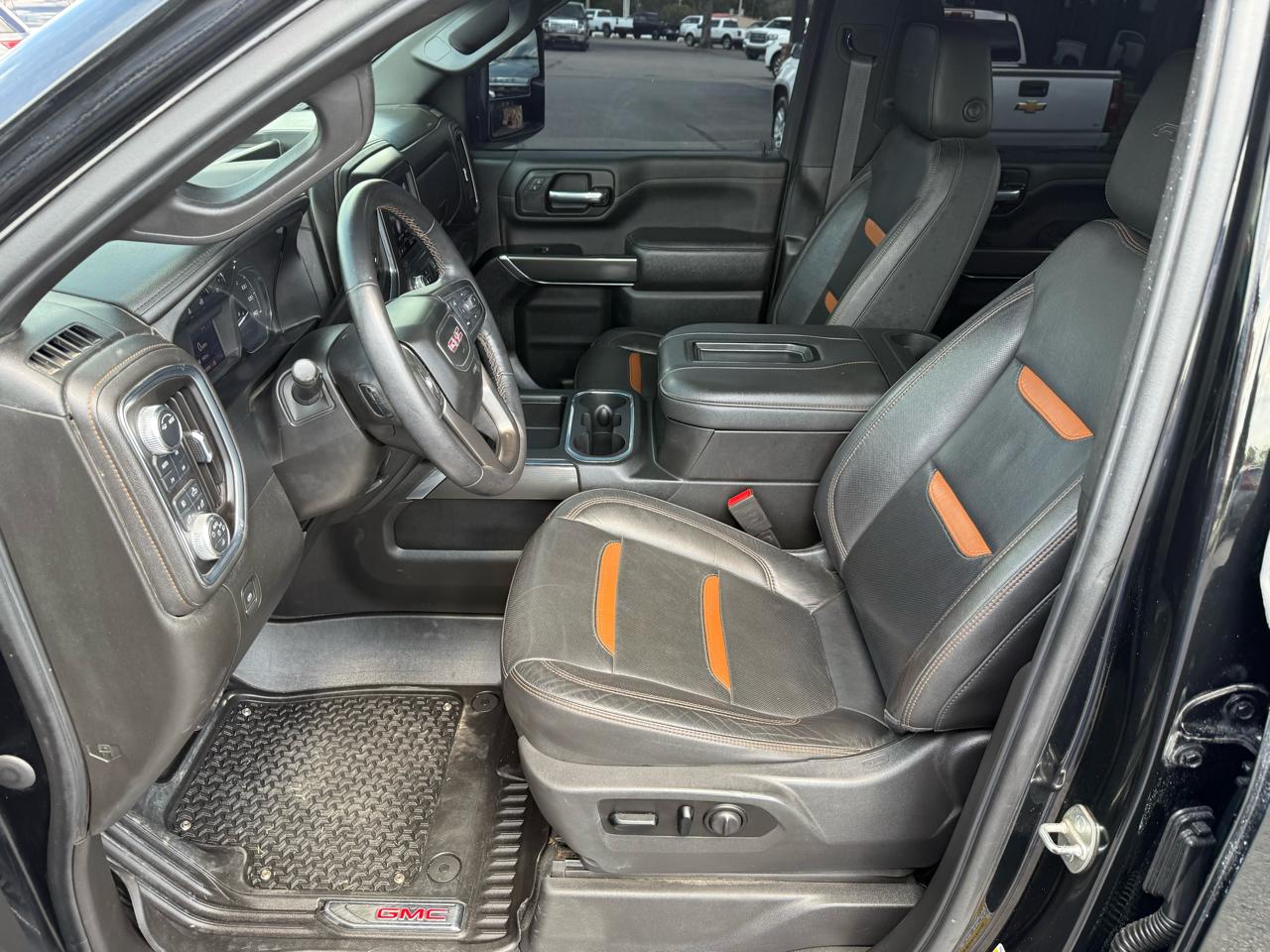 GMC Sierra 2500HD AT4 Crew Cab 4WD 2021