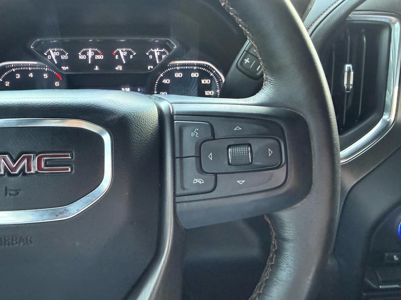GMC Sierra 2500HD AT4 Crew Cab 4WD 2021