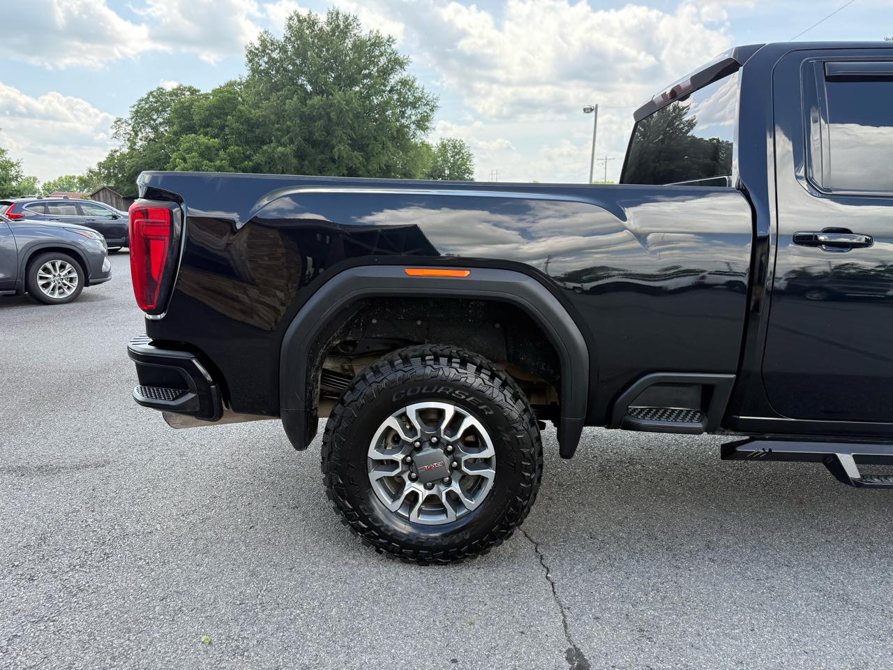 GMC Sierra 2500HD AT4 Crew Cab 4WD 2021