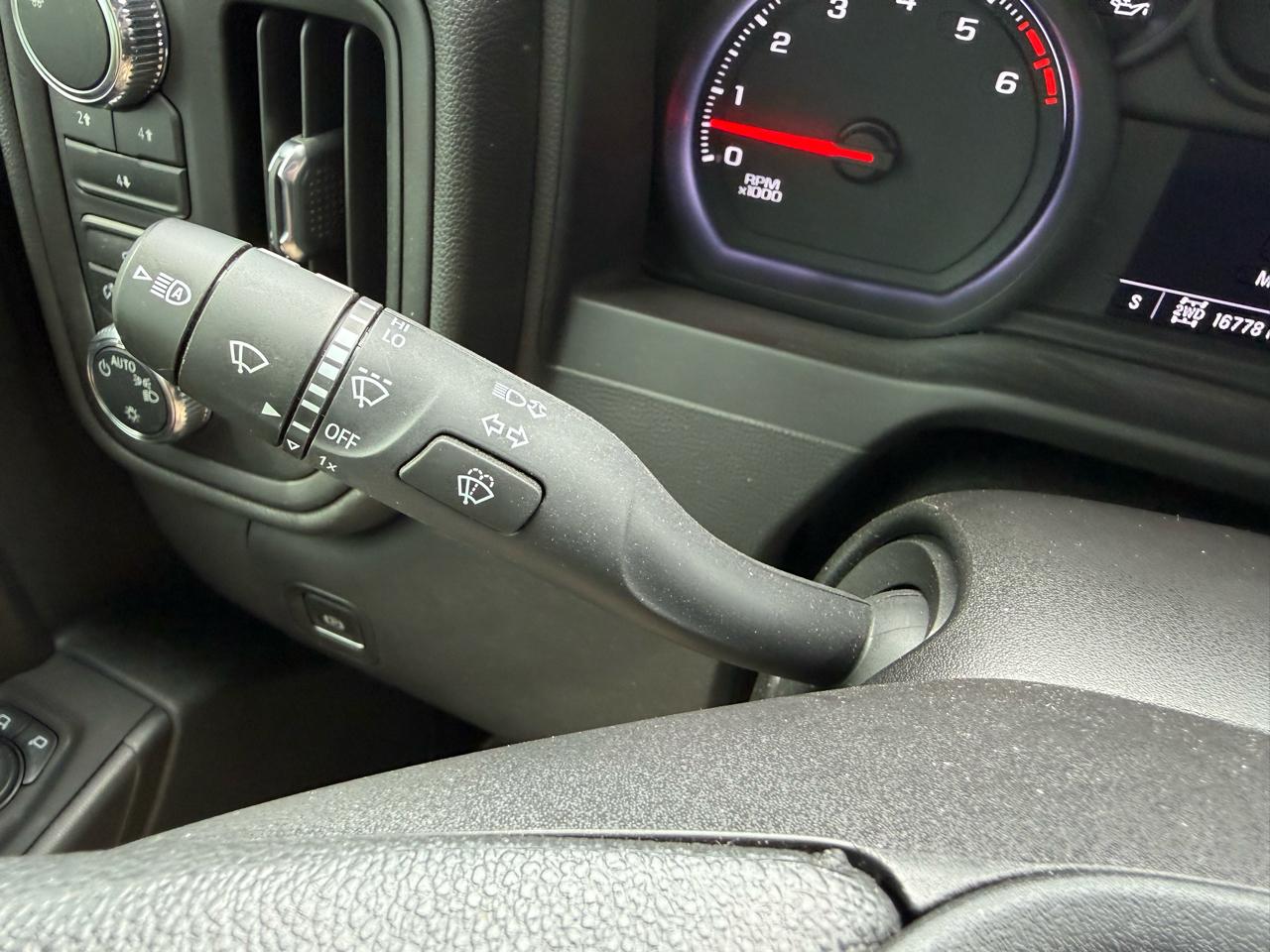 GMC Sierra 3500HD Pro Regular Cab 4WD 2024