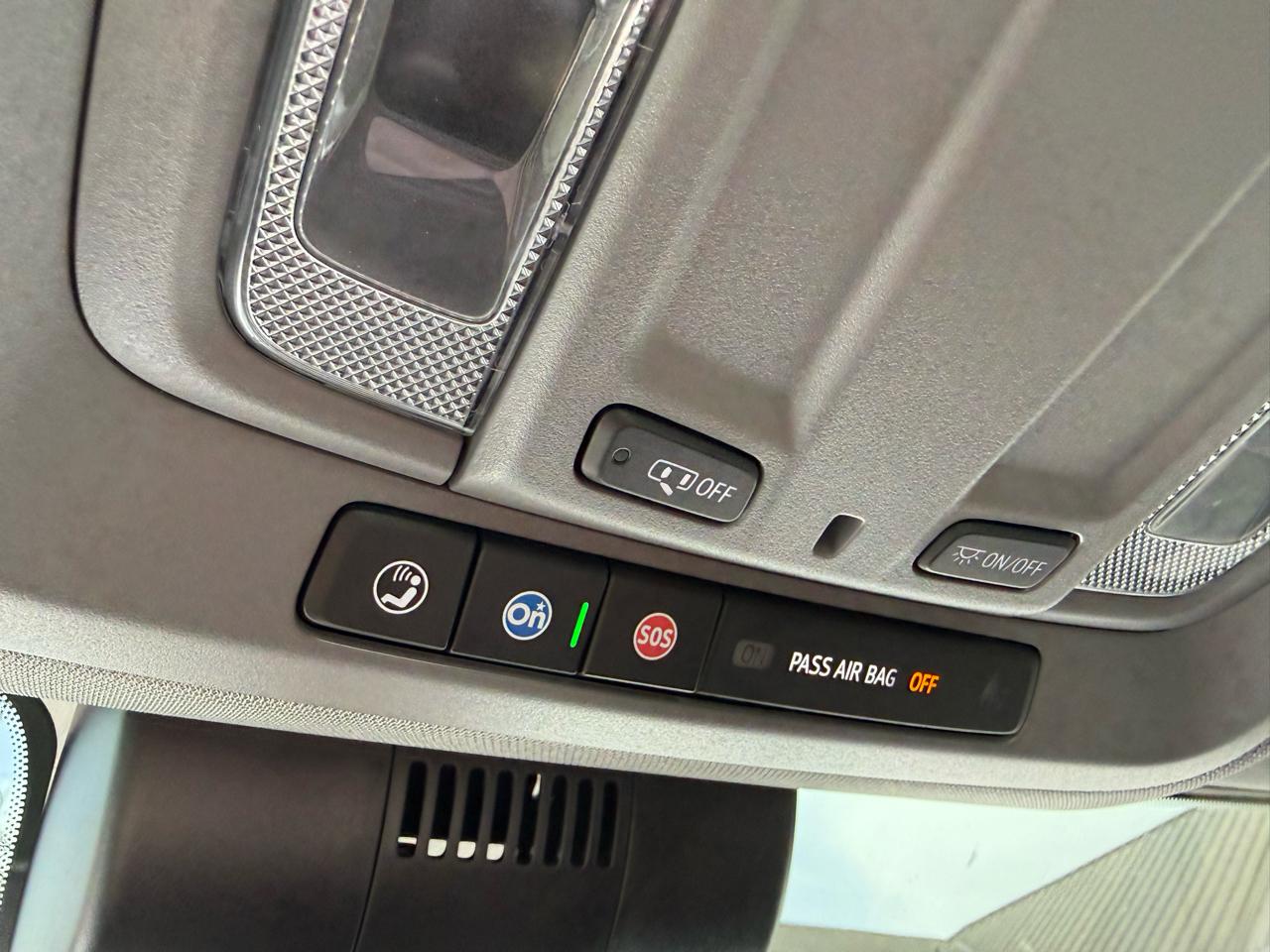GMC Sierra 3500HD Pro Regular Cab 4WD 2024