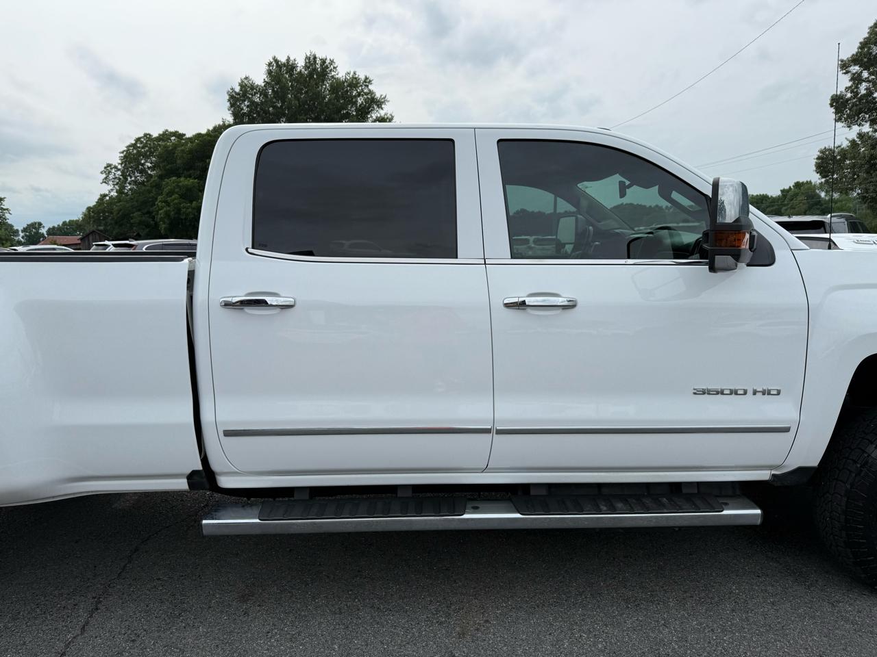 Chevrolet Silverado 3500HD LTZ Crew Cab 4WD 2019