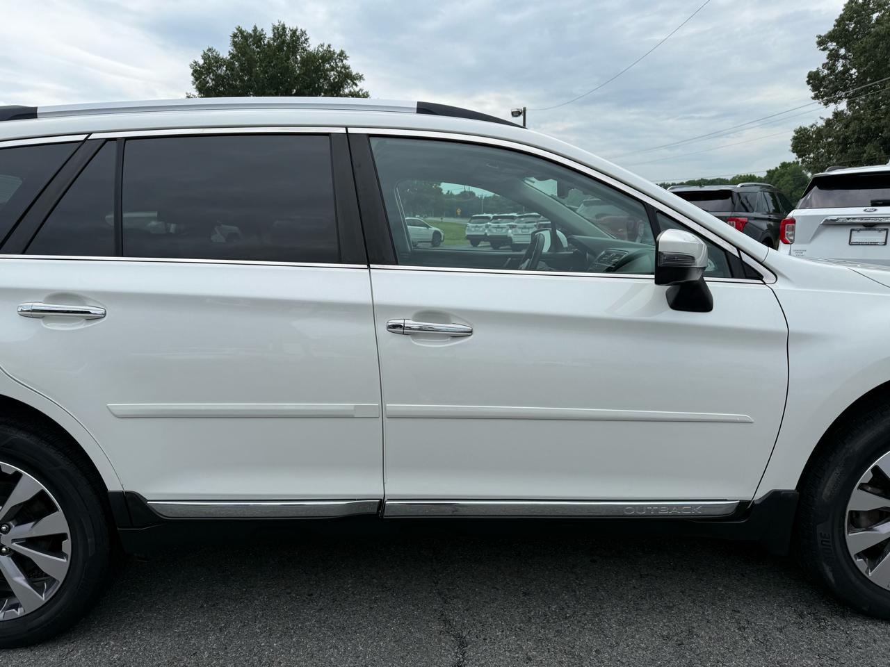 Subaru Outback 3.6R Touring 2017