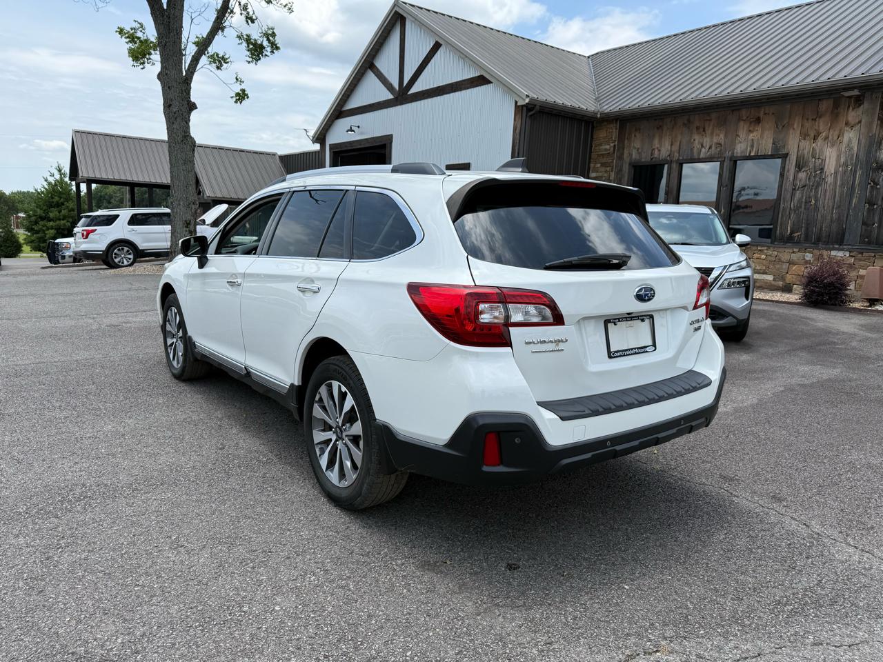 Subaru Outback 3.6R Touring 2019