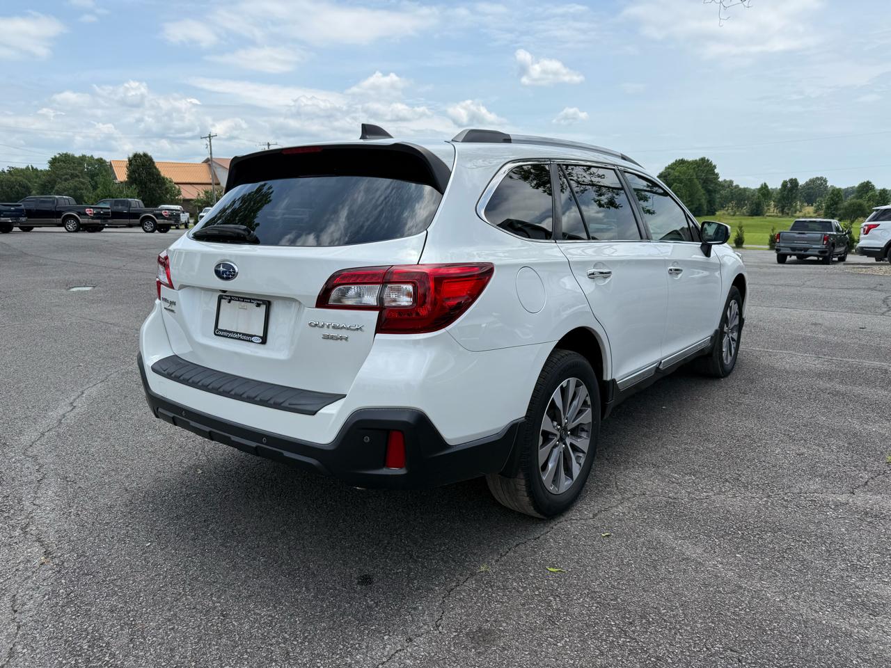 Subaru Outback 3.6R Touring 2019
