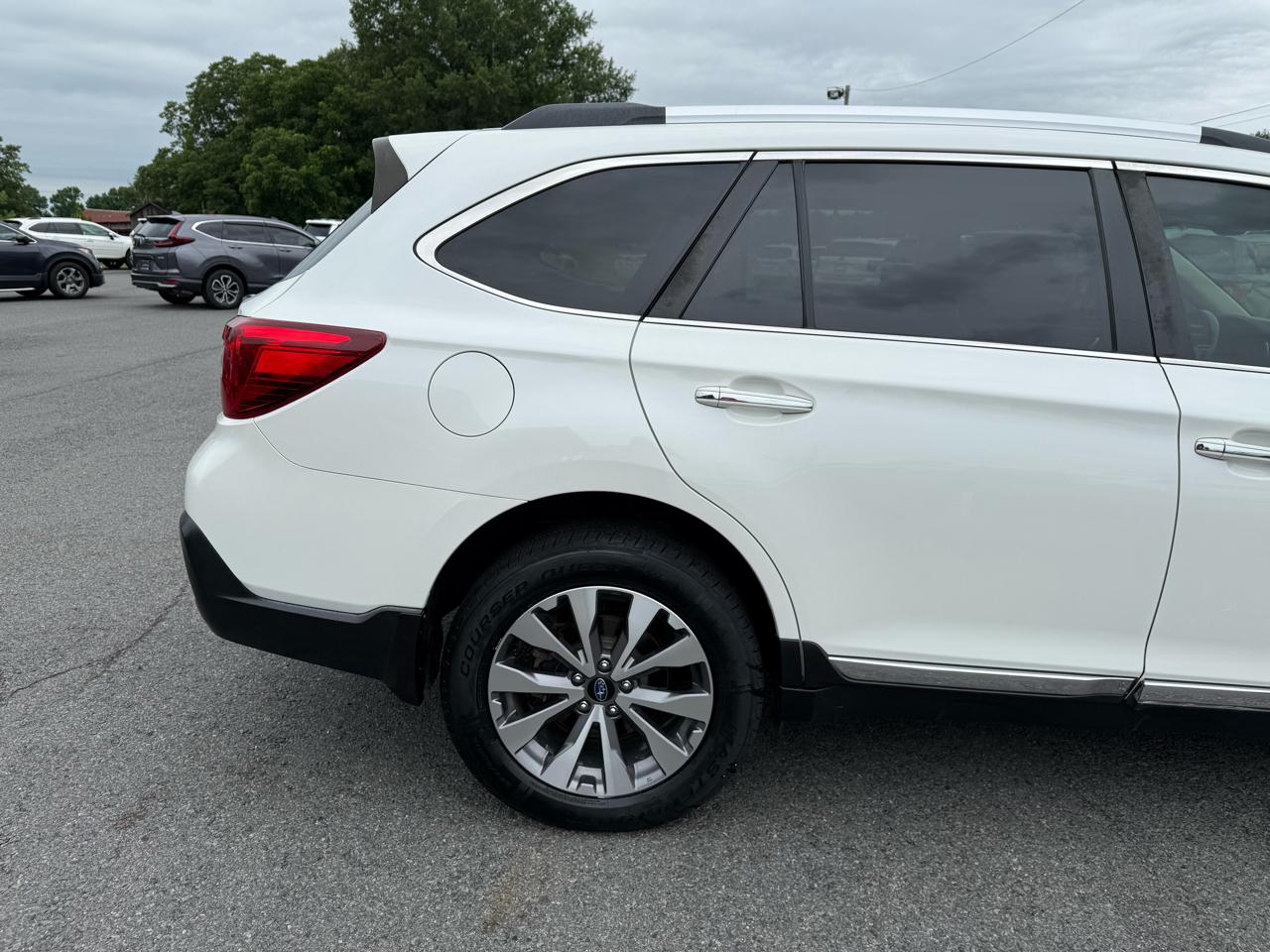 Subaru Outback 3.6R Touring 2019