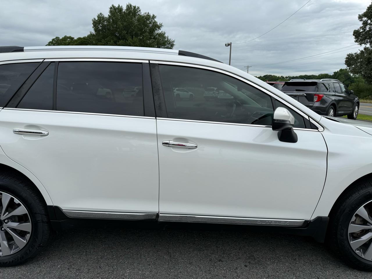 Subaru Outback 3.6R Touring 2019