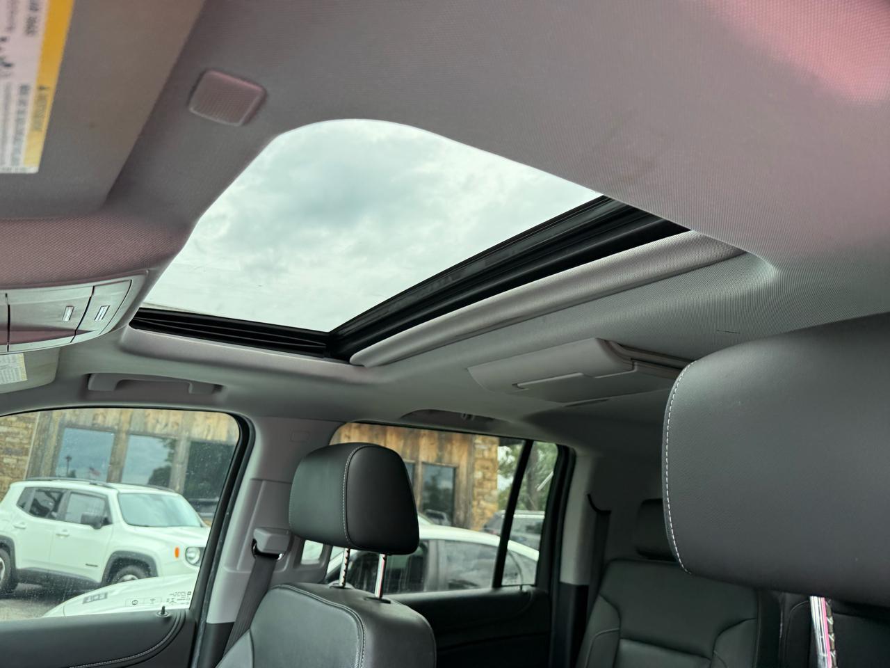 GMC Yukon XL SLT 4WD 2019