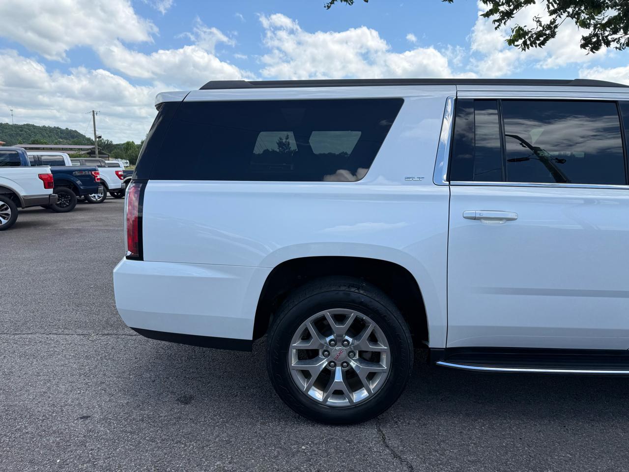 GMC Yukon XL SLT 4WD 2019