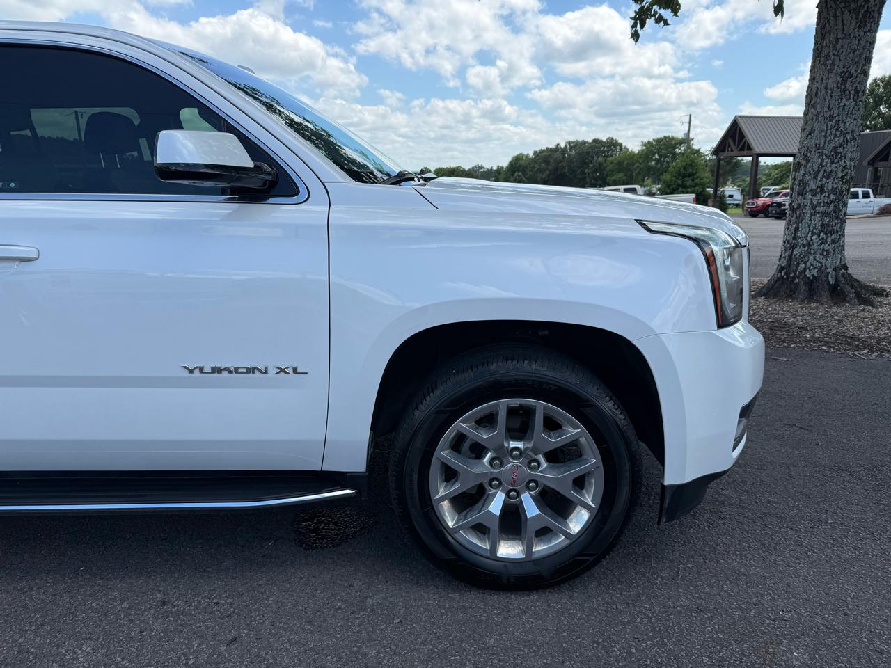 GMC Yukon XL SLT 4WD 2019