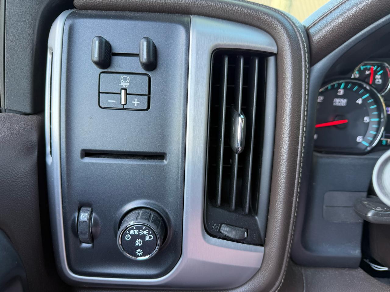 GMC Sierra 1500 SLT Crew Cab 2WD 2017