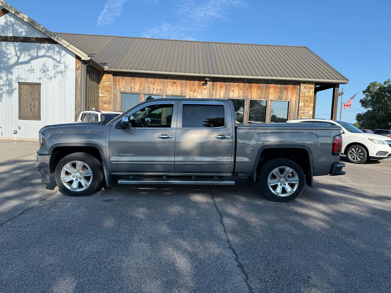 GMC Sierra 1500 SLT Crew Cab 2WD 2017