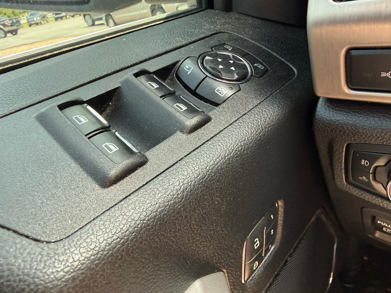 Ford F-150 Platinum SuperCrew 4WD 2019