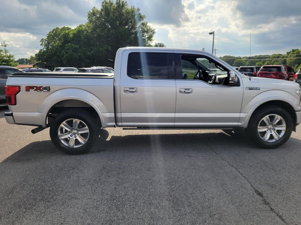 Ford F-150 Platinum SuperCrew 4WD 2019