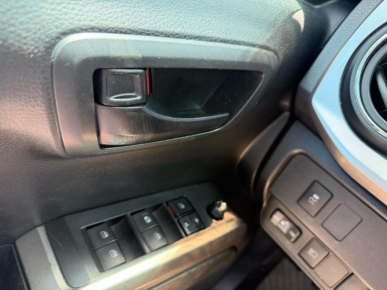 Toyota Tacoma  2020