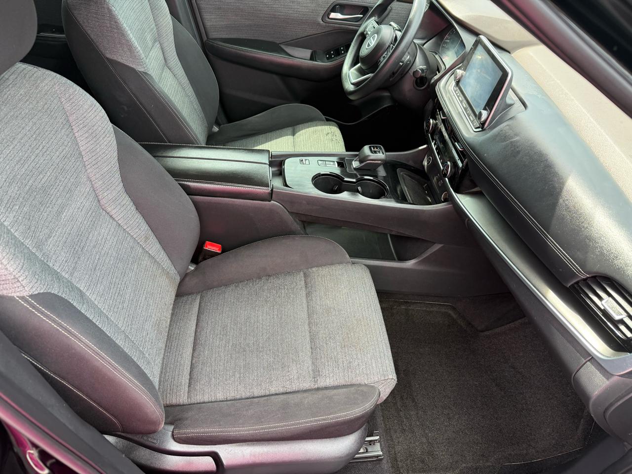 Nissan Rogue SV 2021