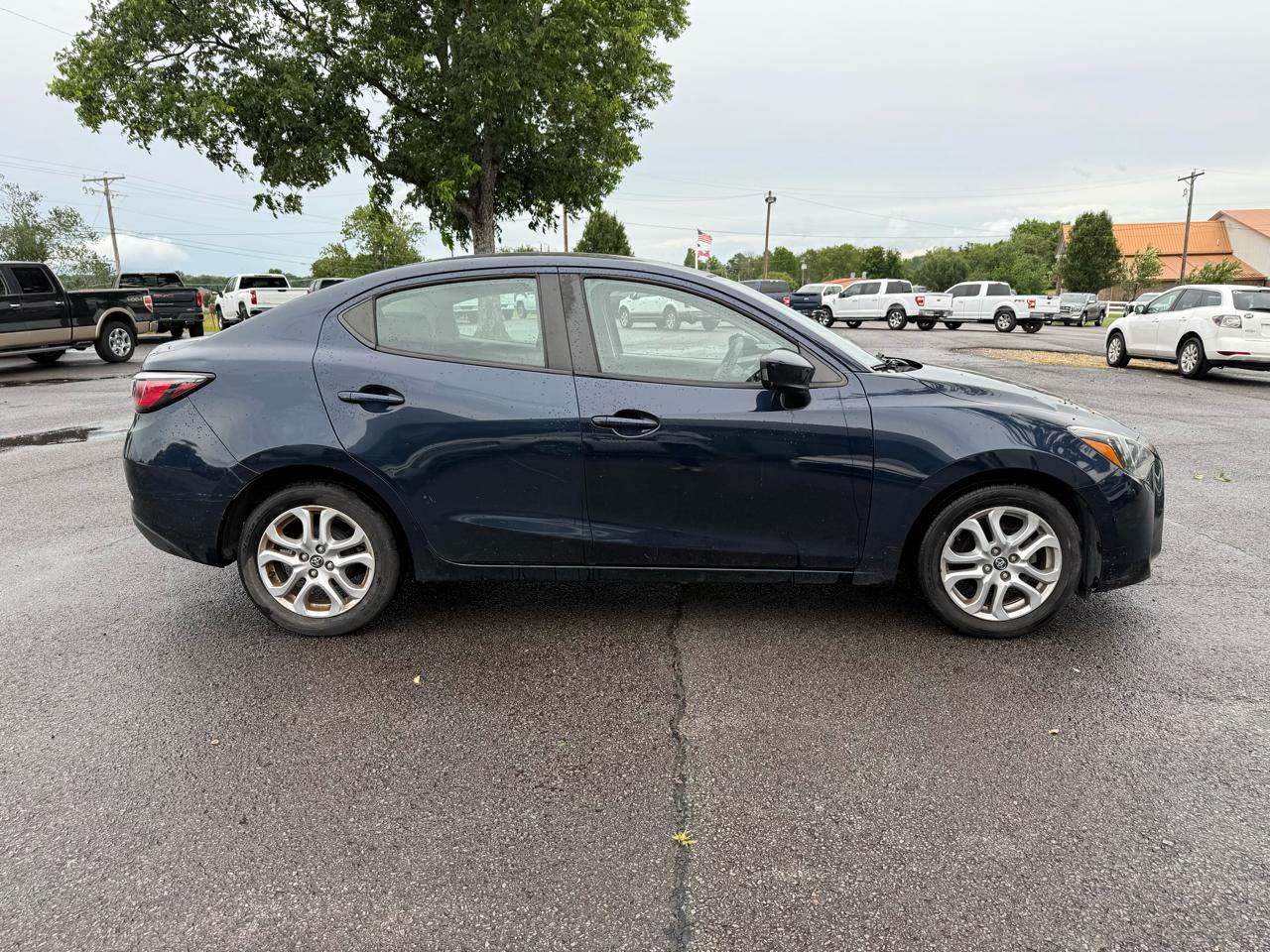 Toyota Yaris iA 6A 2017